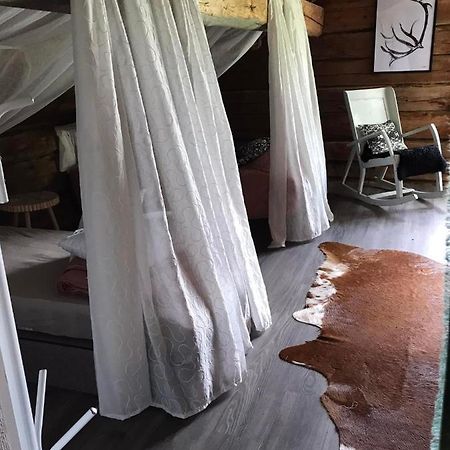 Paeivin Pirtti - Pirttikahvila Ja B&B Luosto Extérieur photo